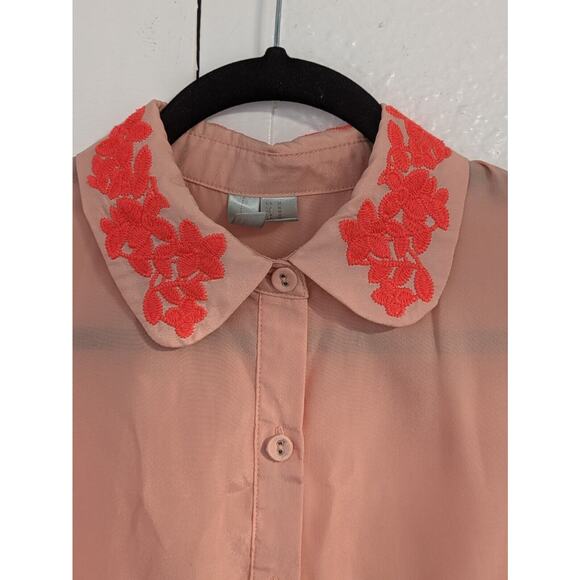 Forever 21 Exclusive Sz Med Cropped Button Up Tie Front Embroidered Silky Blouse - Picture 3 of 15